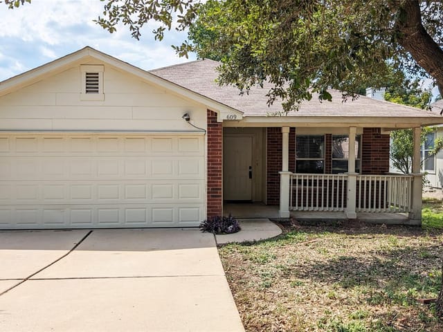 609 Colonial Park Blvd