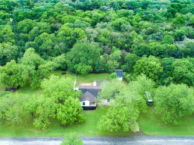 609 Redbud Trl