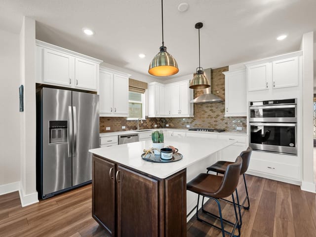 609 Wooden Rail LN