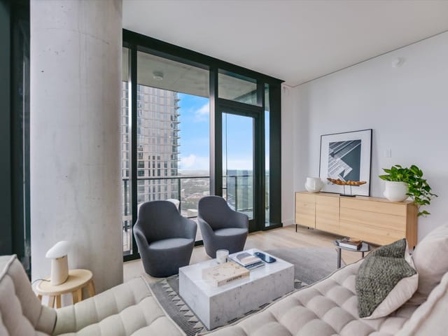 610 Davis St Unit #2502