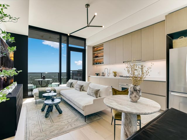 610 Davis ST Unit #2607