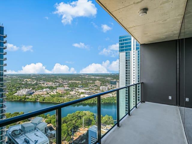 610 Davis St Unit #3801