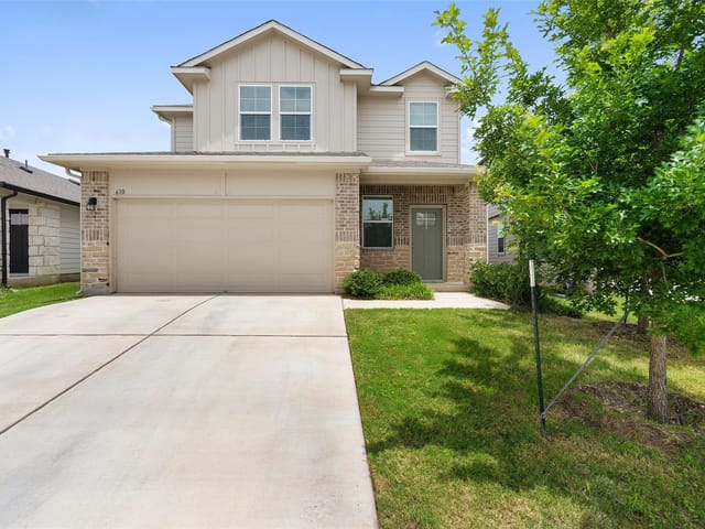 610 Roaring Fork LN