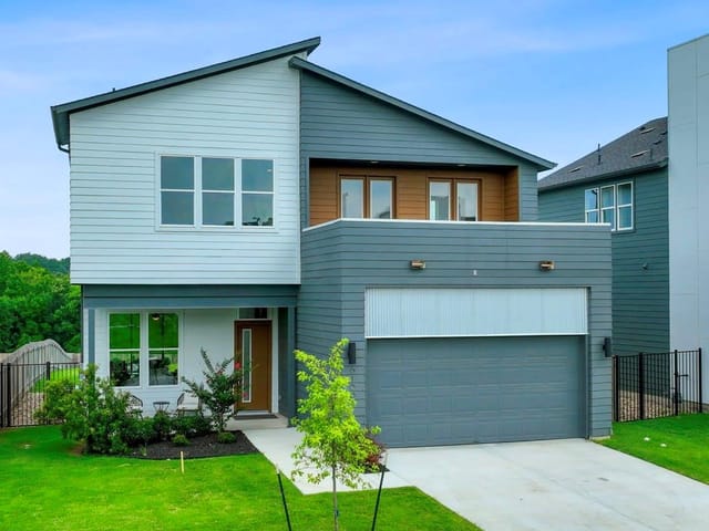 6100 Sendero Hills Pkwy