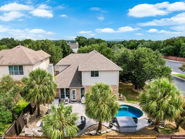 6101 Salcon Cliff DR