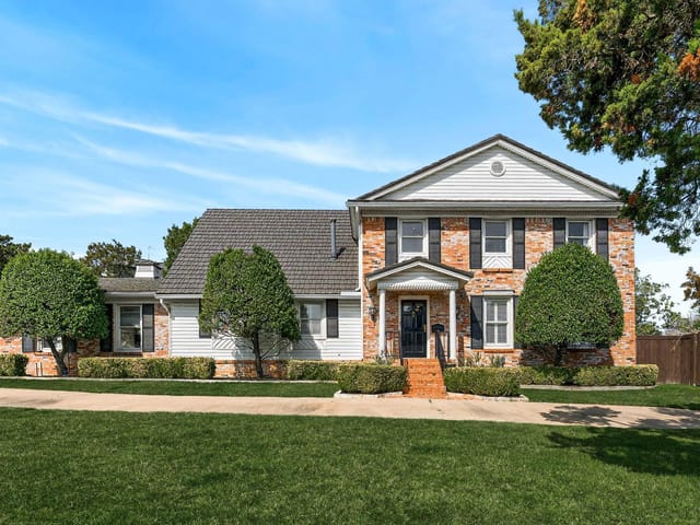 6101 Shadow Mountain DR