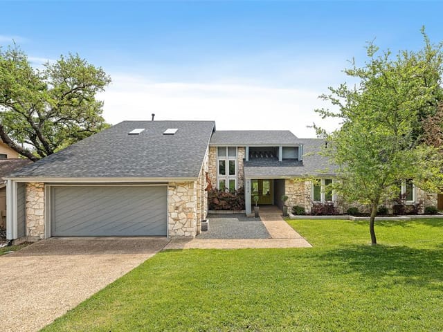 6104 Shadow Mountain Dr