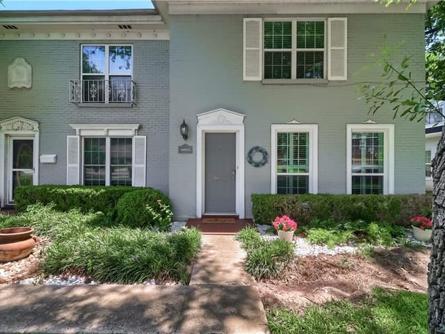 6105 Bullard Dr Unit #2