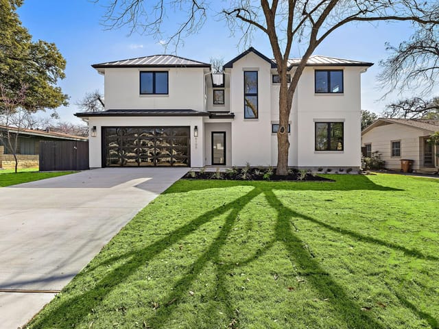 6105 Cary Dr