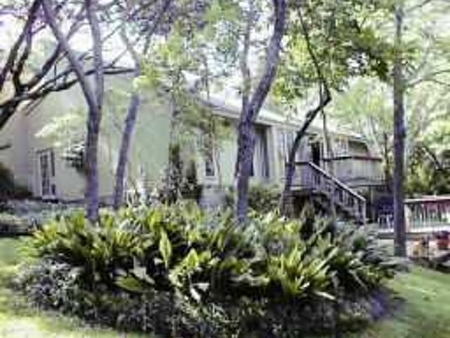 6106 MOUNTAINCLIMB DR