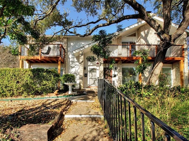 6106 Shadow Valley Dr