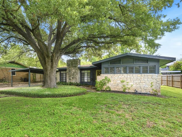 6107 Cary DR
