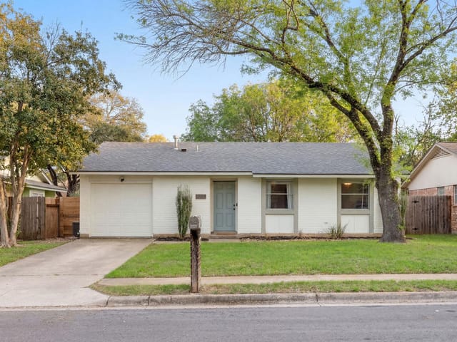 6107 Harwin Ln