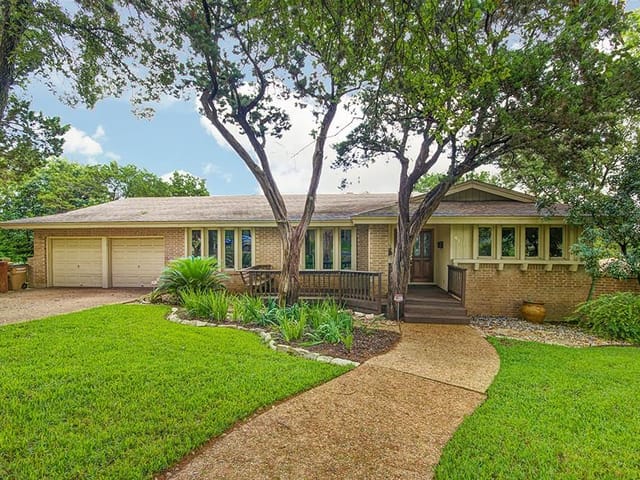 6107 Highland Hills Dr