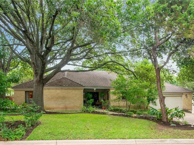 6107 Shadow Mountain Dr