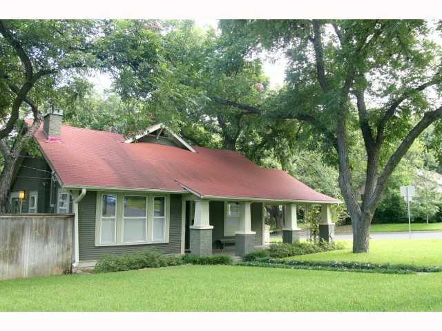 611 Bouldin Ave