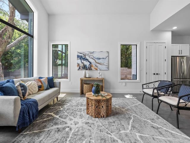 611 Gaylor St Unit #2