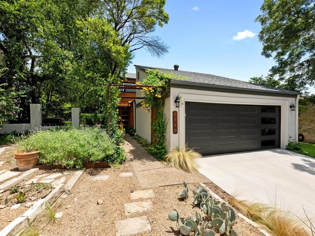 6110 Gardenridge Holw