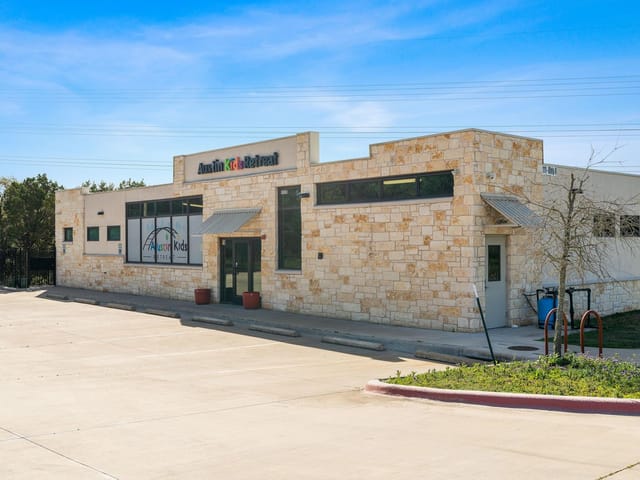 6111 N FM 620 RNCH