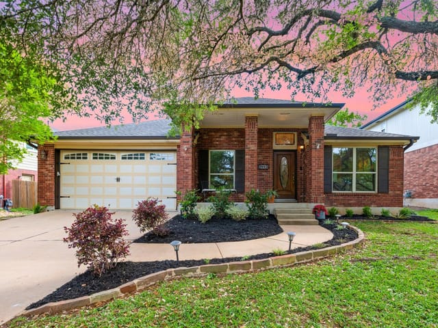 View 6115 Back Bay LN in Circle C Ranch Ph B Sec 03 6115 Back Bay LN - front exterior - Luxury home in Circle C Ranch Ph B Sec 03, Austin, TX