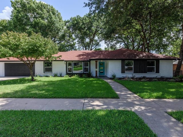 6115 Rickey Dr
