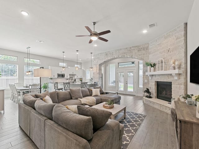 6117 Llano Stage Trl
