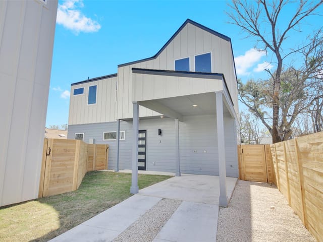 6119 Atwood ST Unit #3