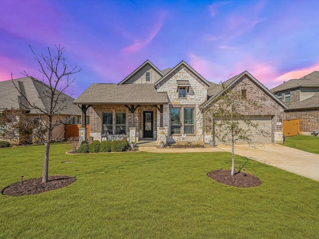 612 Cedar Lake Blvd