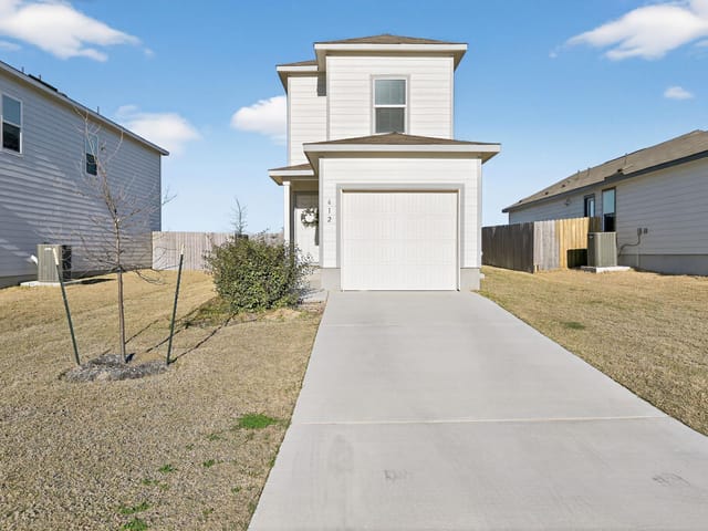 612 Marty Allen Loop