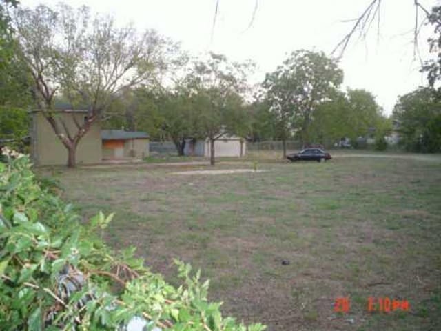 6123 Richardson LN