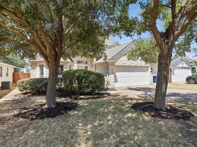 613 Colonial Park Blvd