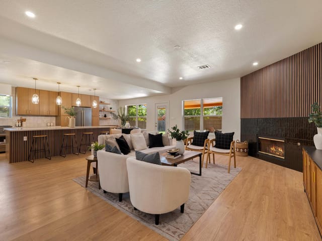 613 Sweetgum LN