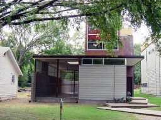 613 W.LIVE OAK