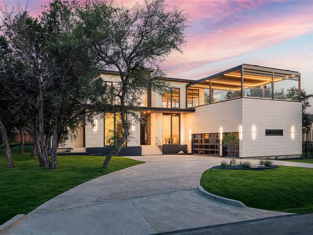 View 614 Robin Dale DR in Lakeway Sec 29 614 Robin Dale DR - front exterior - Luxury home in Lakeway Sec 29, Lakeway, TX