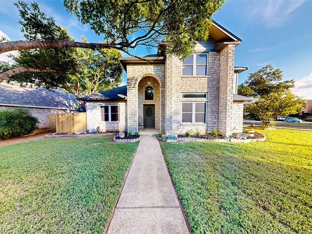 6145 Oliver Loving Trl