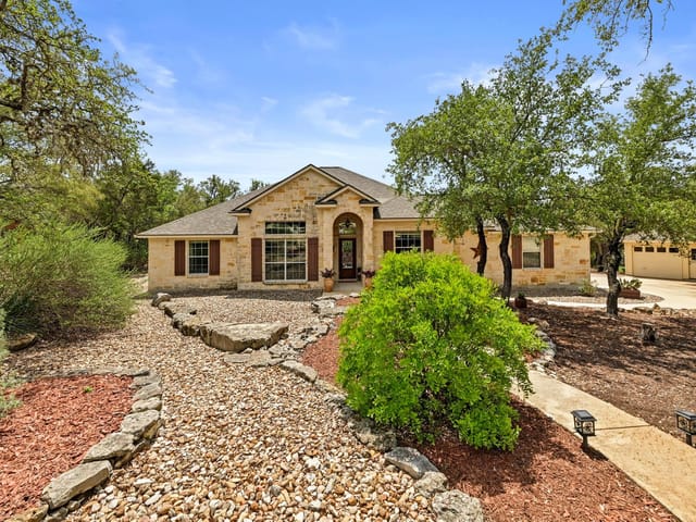 615 Mountain Crest Dr