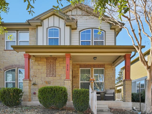 616 Lookout Tree LN
