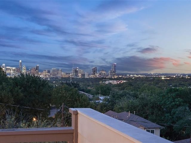 617 Peacock Ln Unit #A