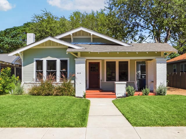 619 W Kings Highway