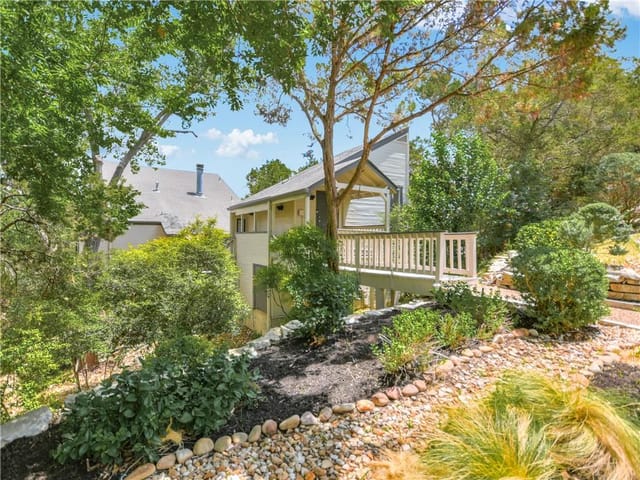 6200 Diamond Head Cir
