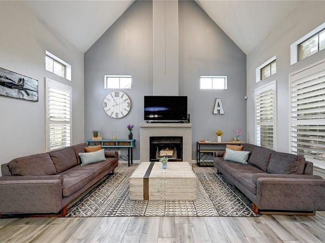 6201 River Place BLVD Unit #9