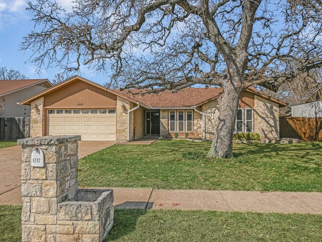 6202 Sun Vista DR