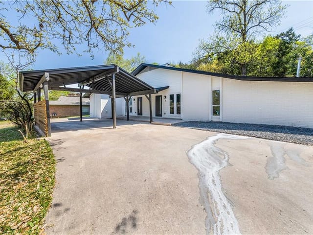 6204 Shadow Valley Dr