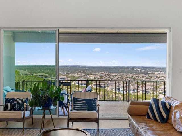 6204 Sontag DR - property photo 1 - Luxury home in Sweetwater Ranch Sec 2 Village C&D, Austin, TX