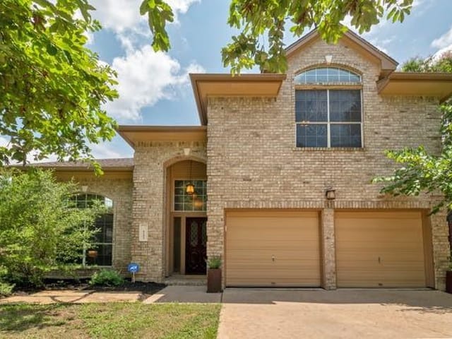 6205 John Chisum Ln