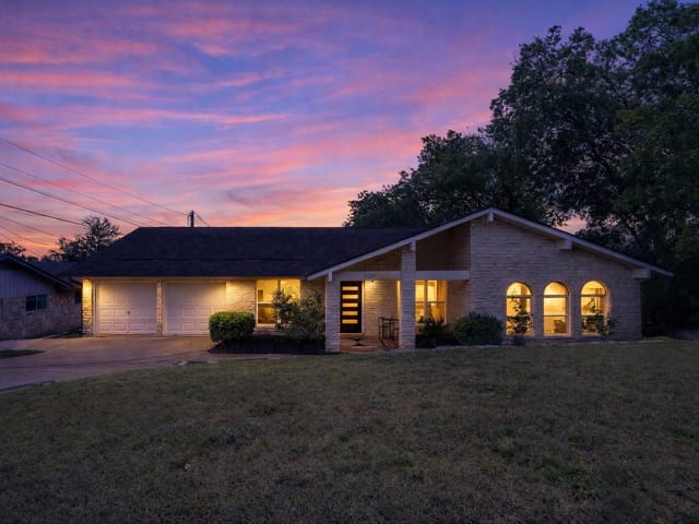 6207 Hyside Dr