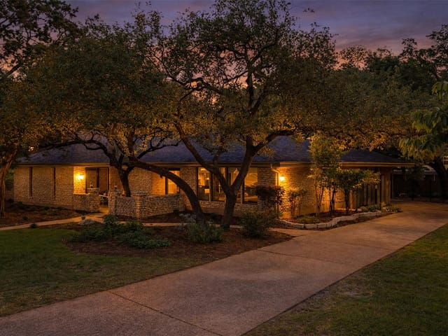 6207 Shadow Mountain Dr