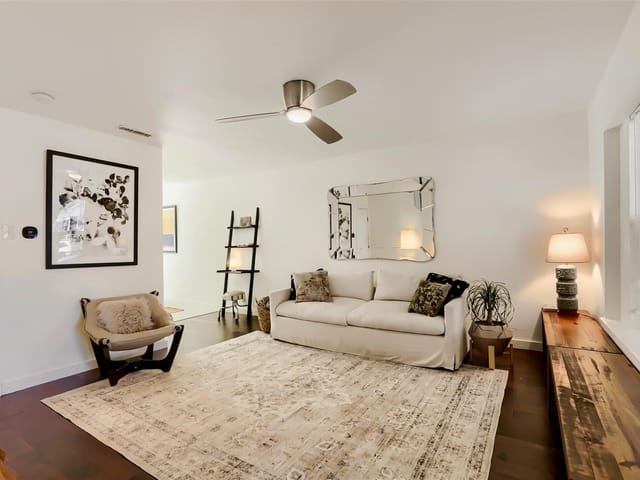 6211 Manor RD Unit #105