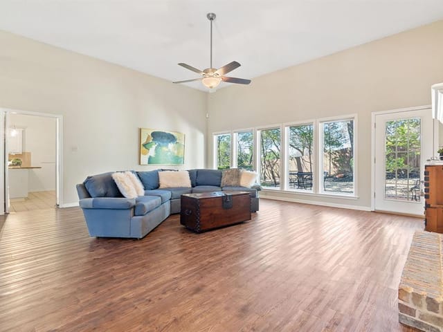 6212 Indian Canyon Dr