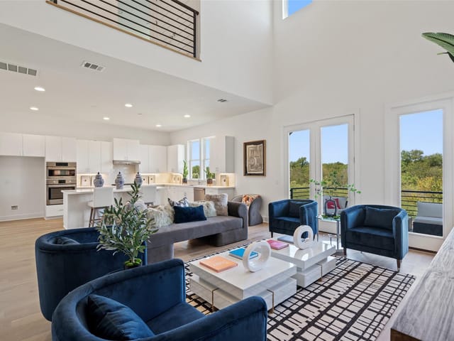 6212 Sendero Hills Pkwy